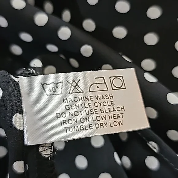 Violet + Claire Polka Dot Bell Sleeves  Top Size S - Picture 4 of 6